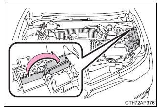 Toyota Auris. Pasos necesarios en caso de emergencia