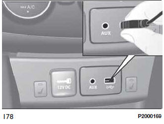 Fiat Tipo. Uconnect Radio