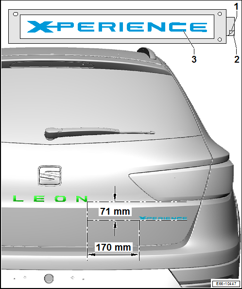 Cotas: anagrama "X-PERIENCE" en el portón/capó trasero (versión ST)