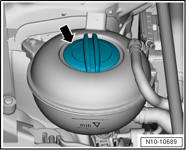Sensor de la temperatura del líquido refrigerante -G62-: desmontar y montar